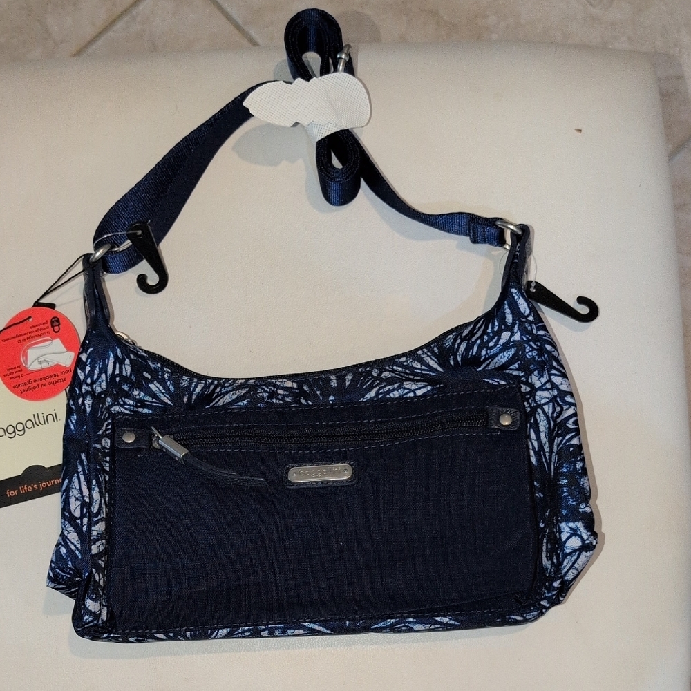 Baggallini Dark Blue Patterned Shoulder Bag New with Tags!